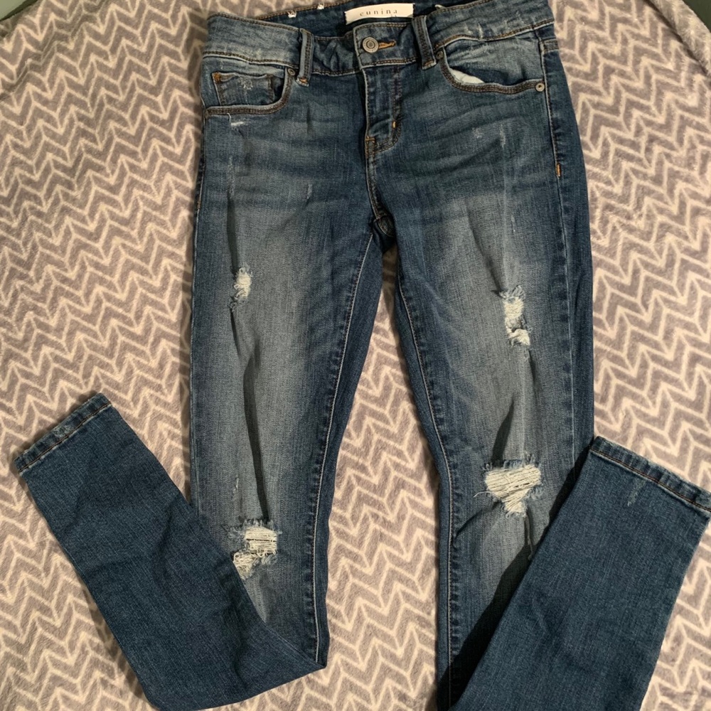 Eunina Women’s Mid Rise skinny Jeans